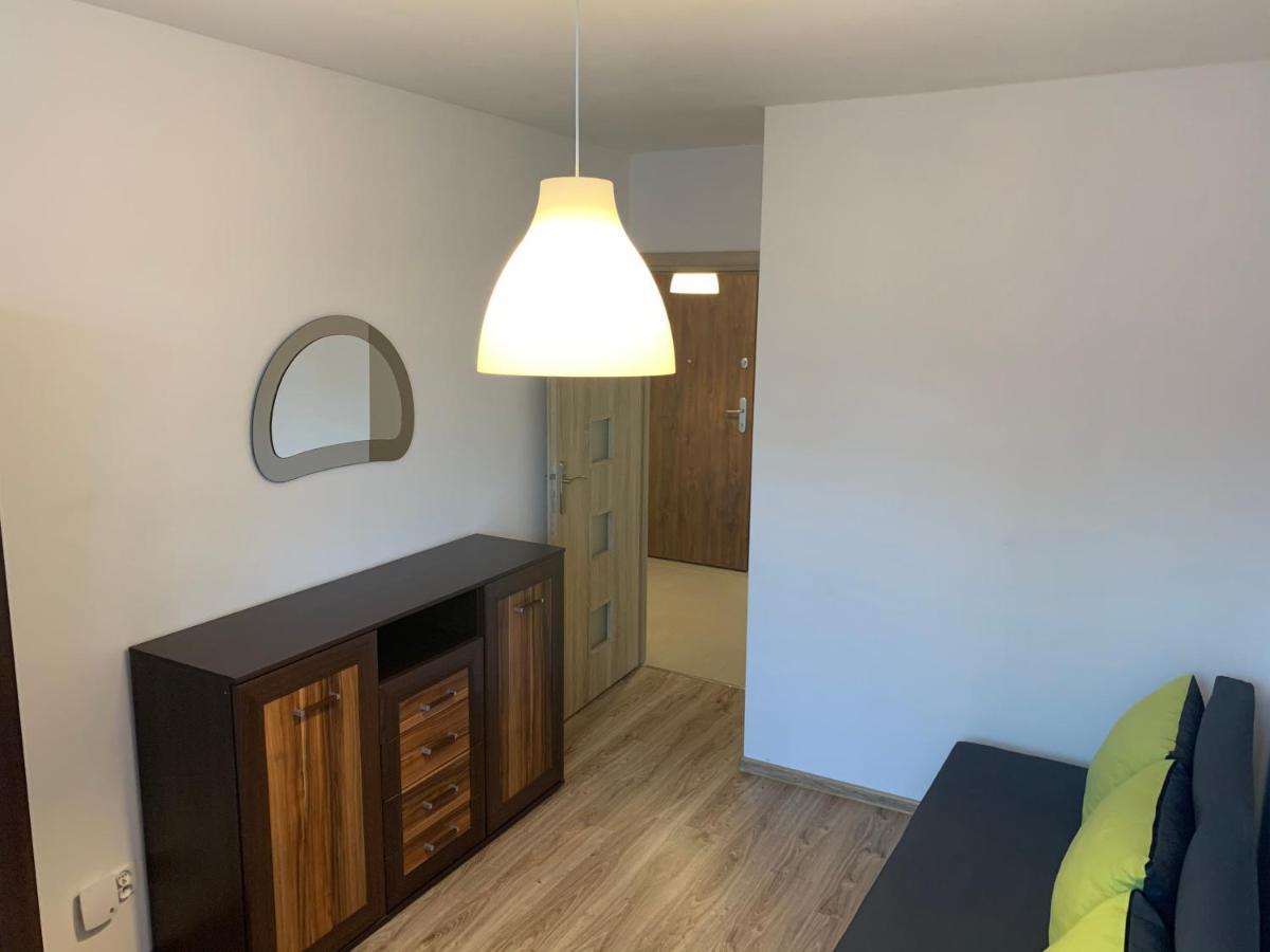 Apartament Avia *